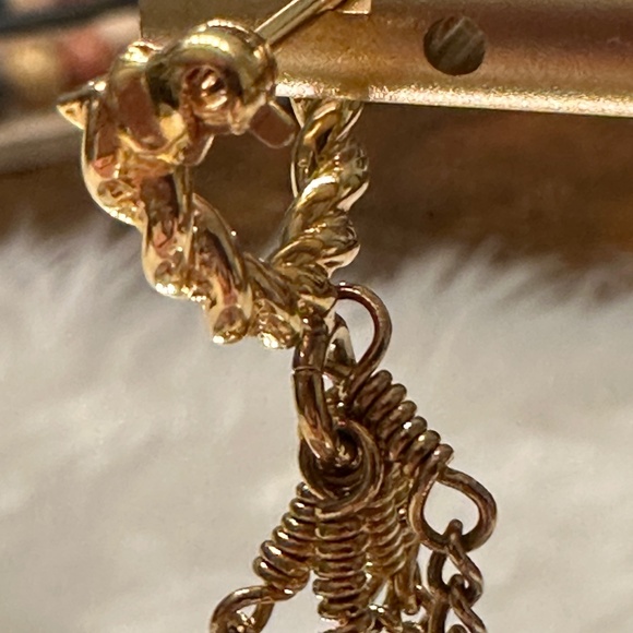 💕Louis Vuitton Charm Brooch💕 - Picture 4 of 4